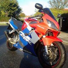 Honda cbr 600 f4 #SOLGT#