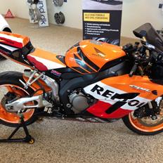 Honda CBR1000RR Fireblade Repsol