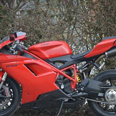 Ducati 848 EVO