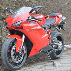 Ducati 848 EVO