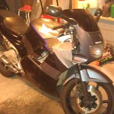 Honda Cbr 600 F2 PC25