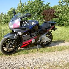 Honda CBR600F2