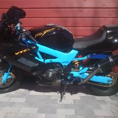 Honda vtr 1000 f