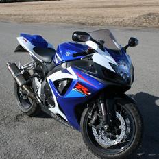 Suzuki GSXR 750 k7