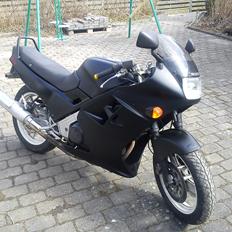 Honda vfr750f