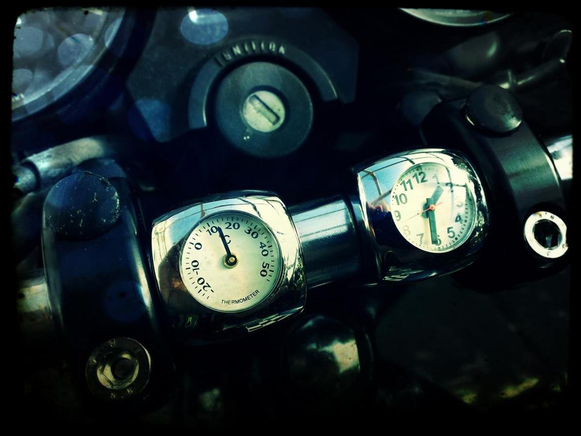 Suzuki GSX 400F billede 10