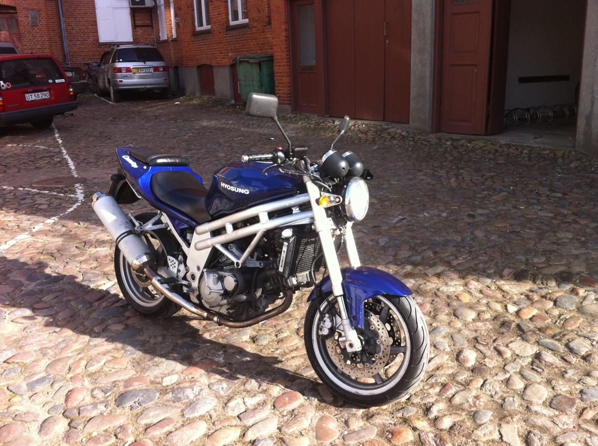 Hyosung GT 650 billede 2