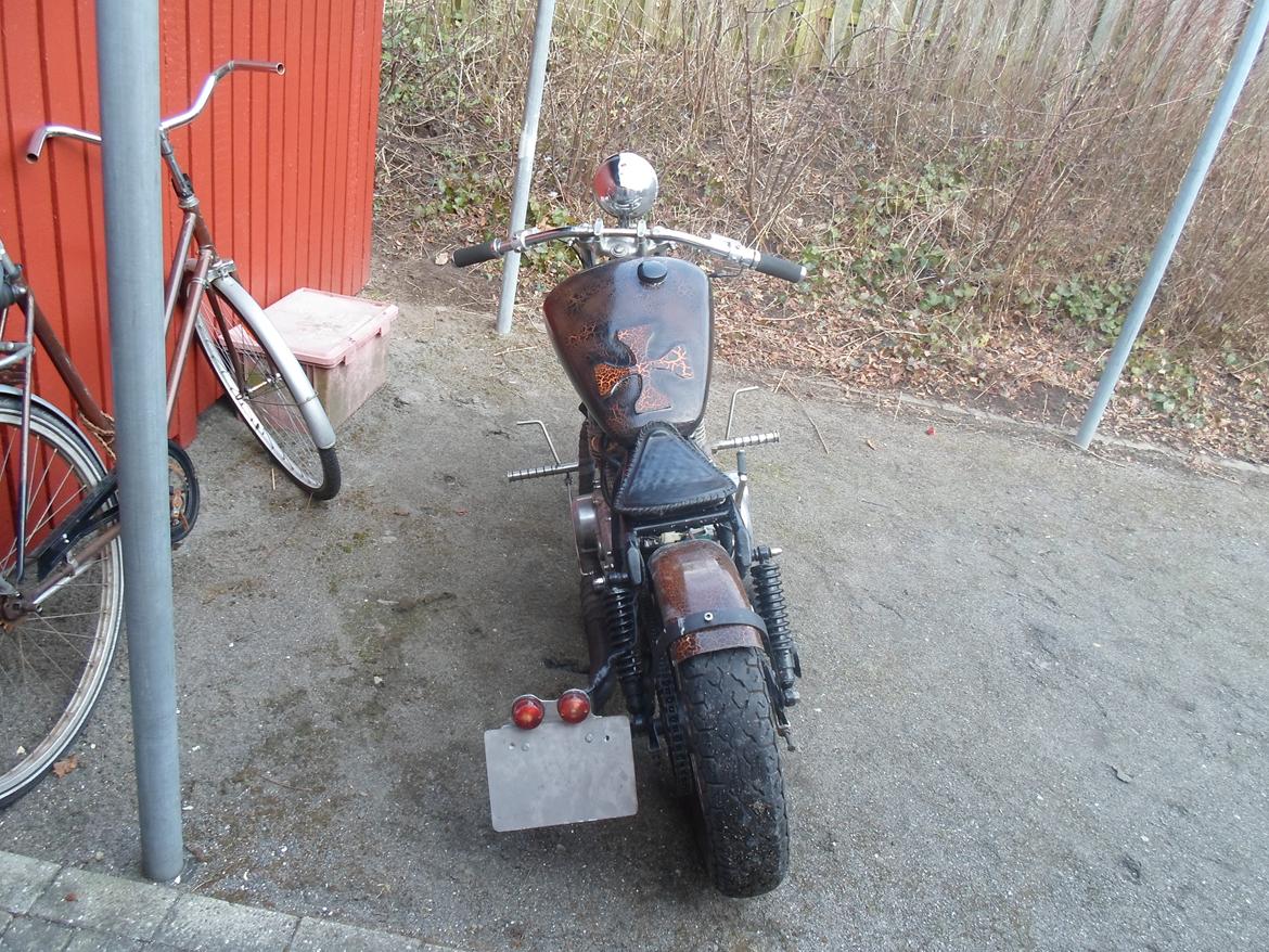 Suzuki gs 400 Bobber billede 3