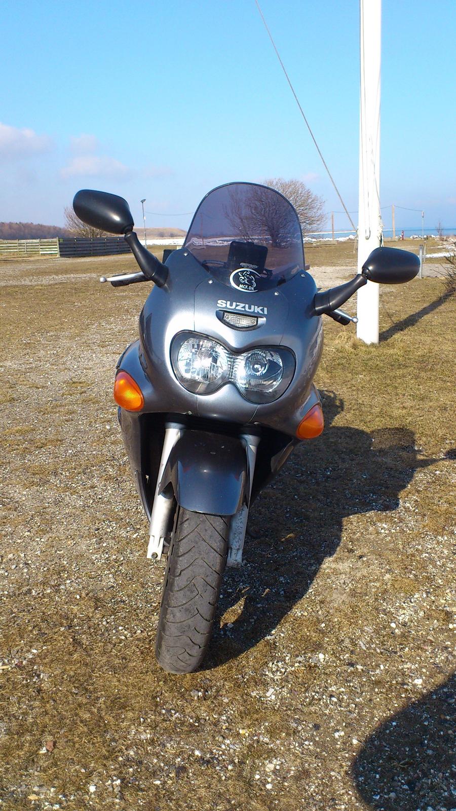 Suzuki gsx 750 f billede 3