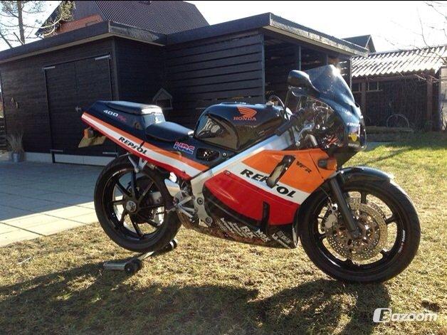 Honda VFR 400R NC30 billede 2