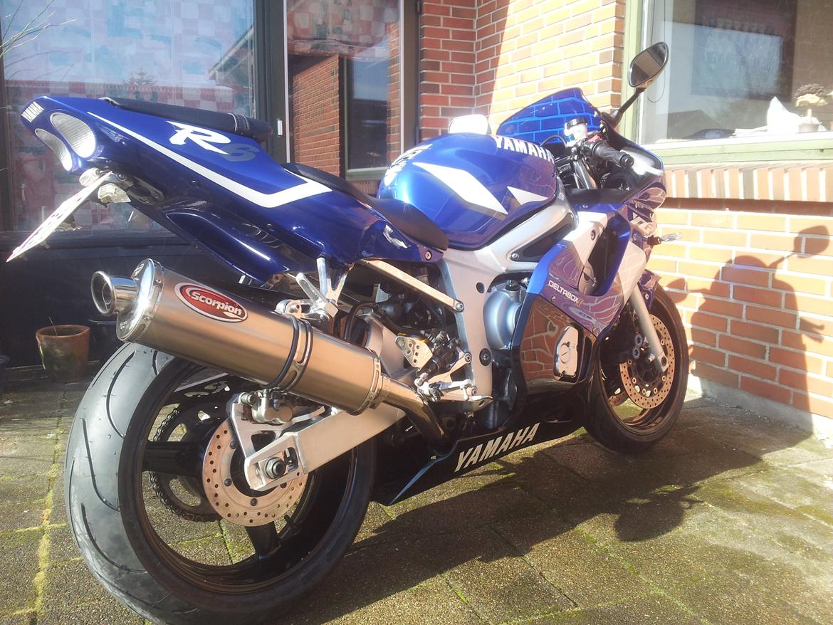 Yamaha YZF R6 billede 11