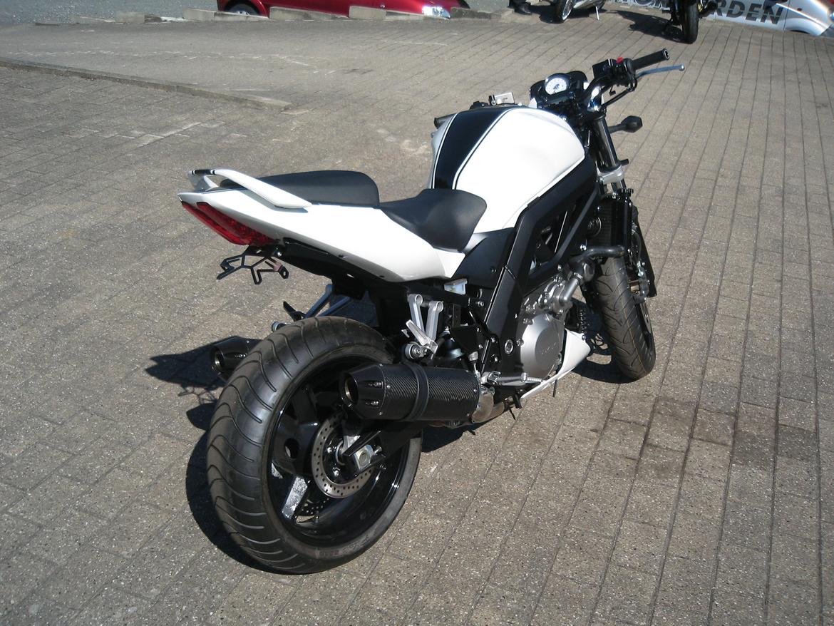 Suzuki SV1000N-K7 - solgt billede 4