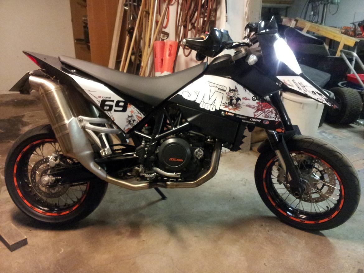 KTM supermoto 690 sm - Klar til sæson 2013, med nyt Look. :o) billede 4