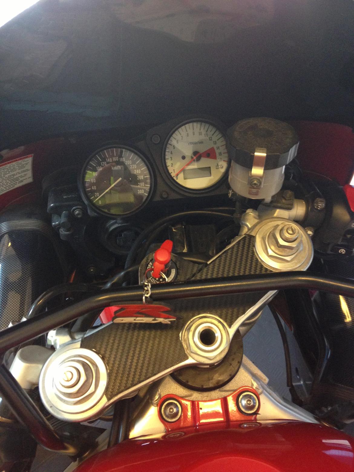 Suzuki GSX-R solgt billede 3