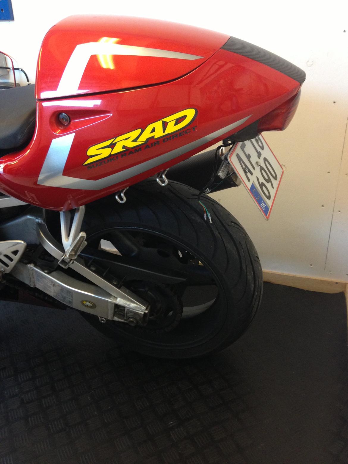 Suzuki GSX-R solgt billede 4