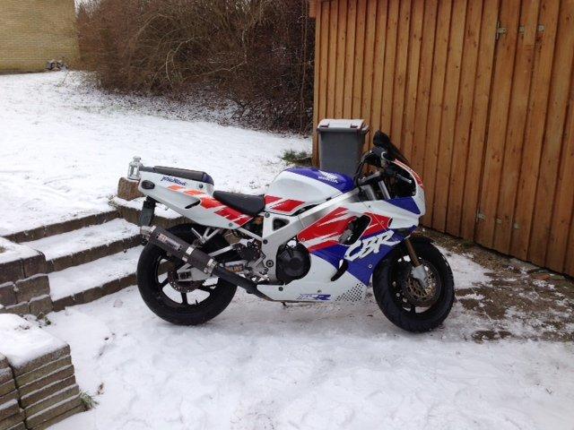 Honda cbr 900 billede 4