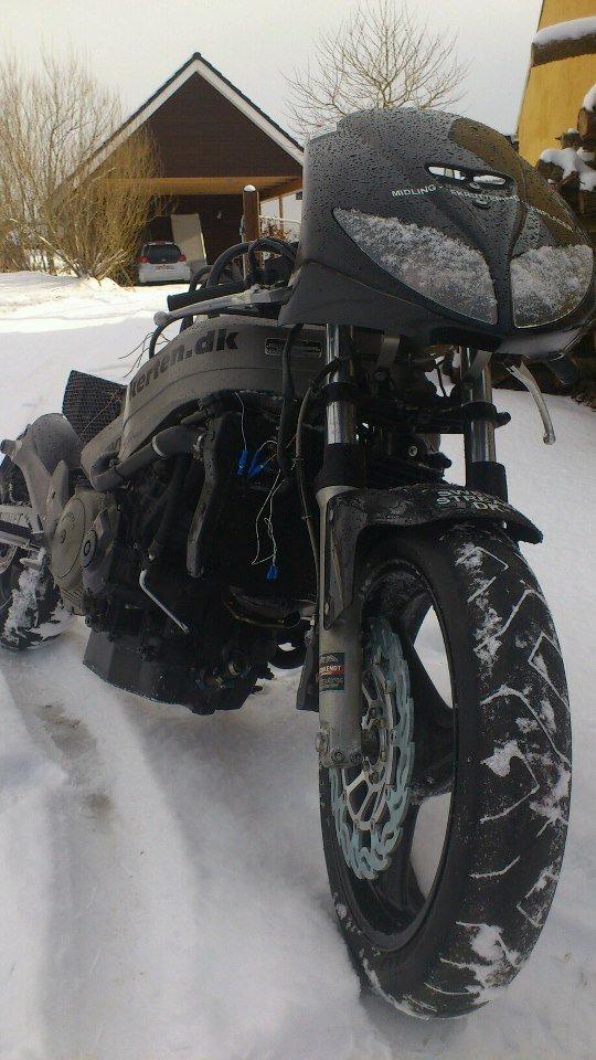 Honda X-11 Turbo - ja den ser sgu lidt sjov ud, forfra, tror lige topkåben skal en anelse ned... måske skal den lige sænkes lidt mere i forenden ;-) billede 13