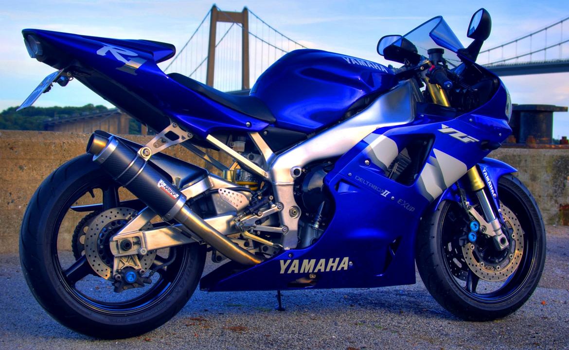 Yamaha YZF R1 billede 12