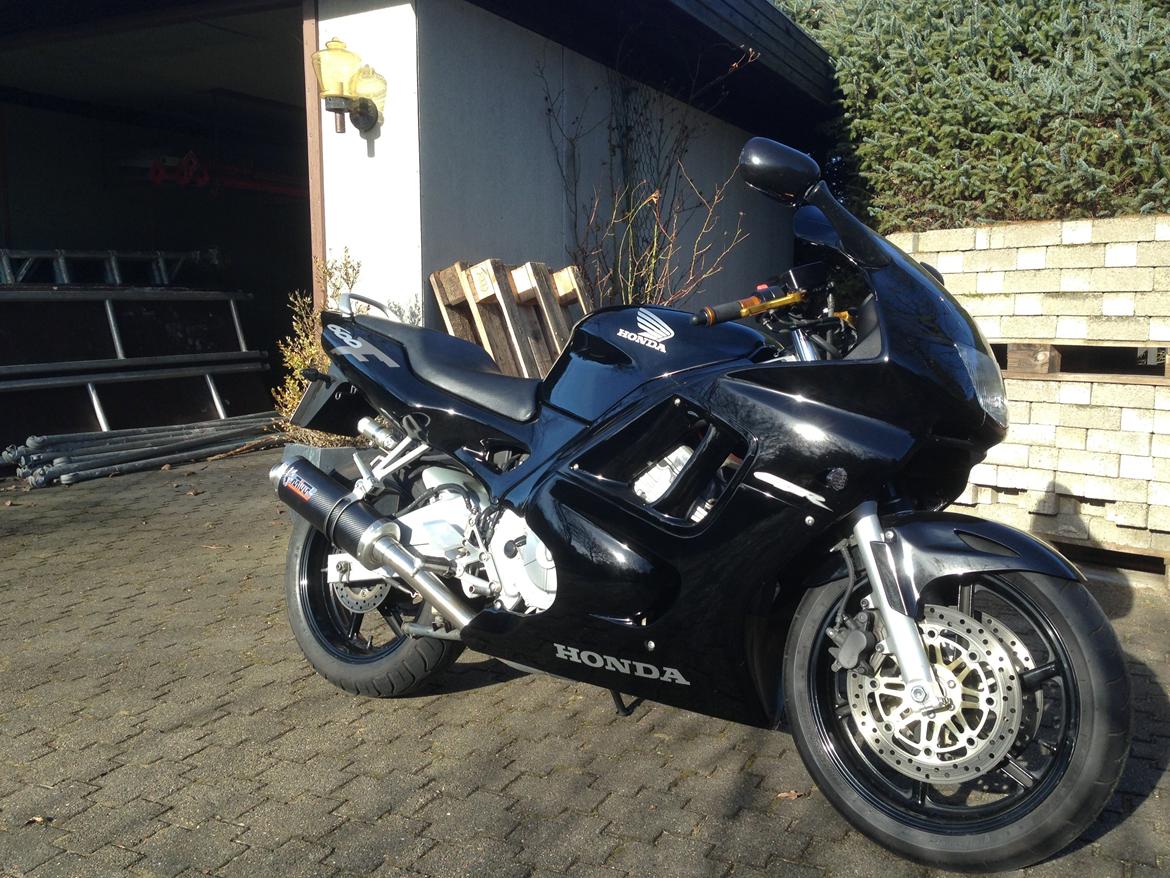 Honda CBR 600 F3 billede 8