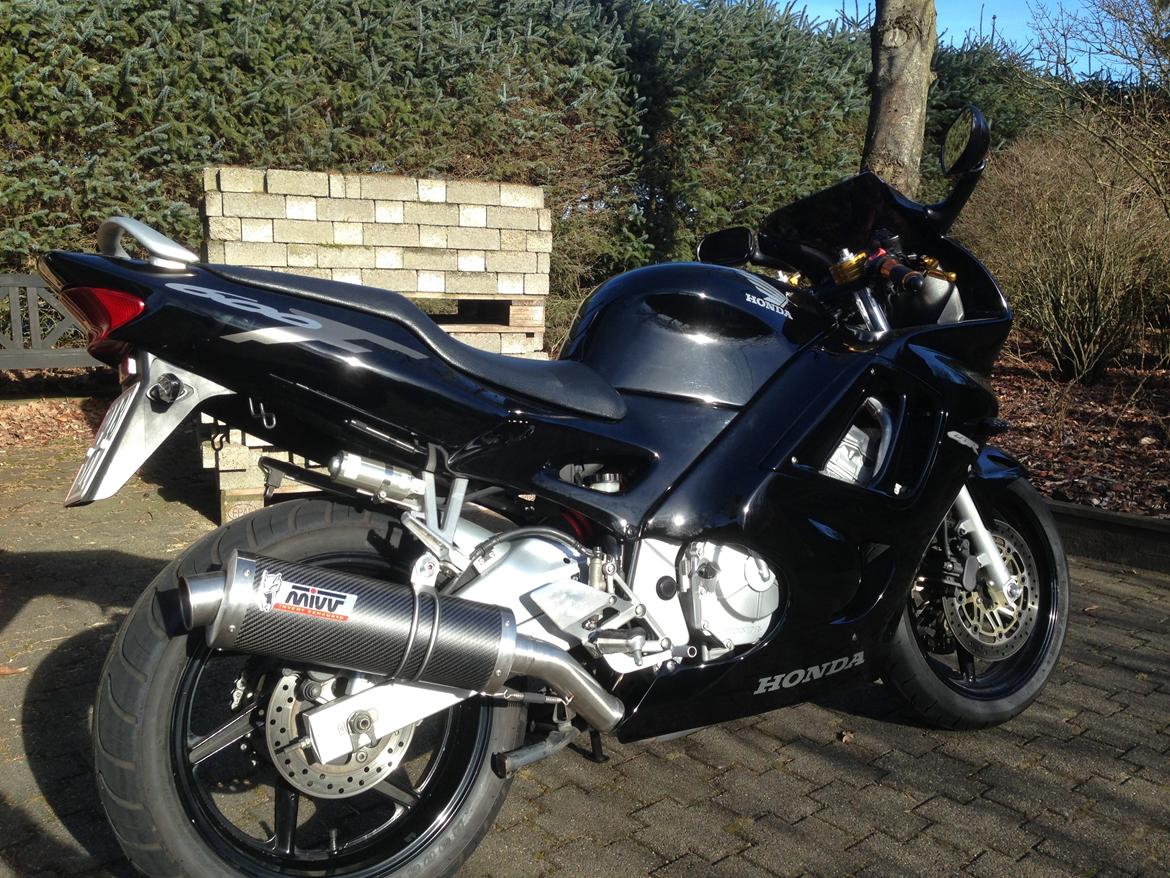 Honda CBR 600 F3 - Lidt federe at se og høre på med min nye udstødning. billede 9