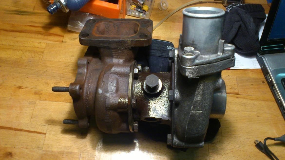 Honda X-11 Turbo - igen turbo. Der er mulighed for vandkøling af den. billede 30