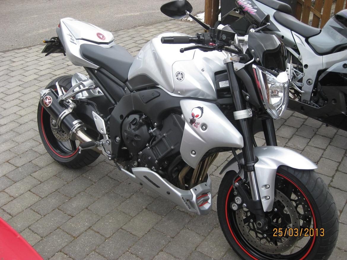Yamaha FZ1-n billede 1