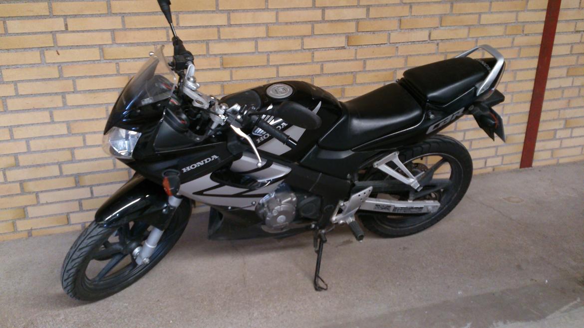 Honda cbr 125r billede 1