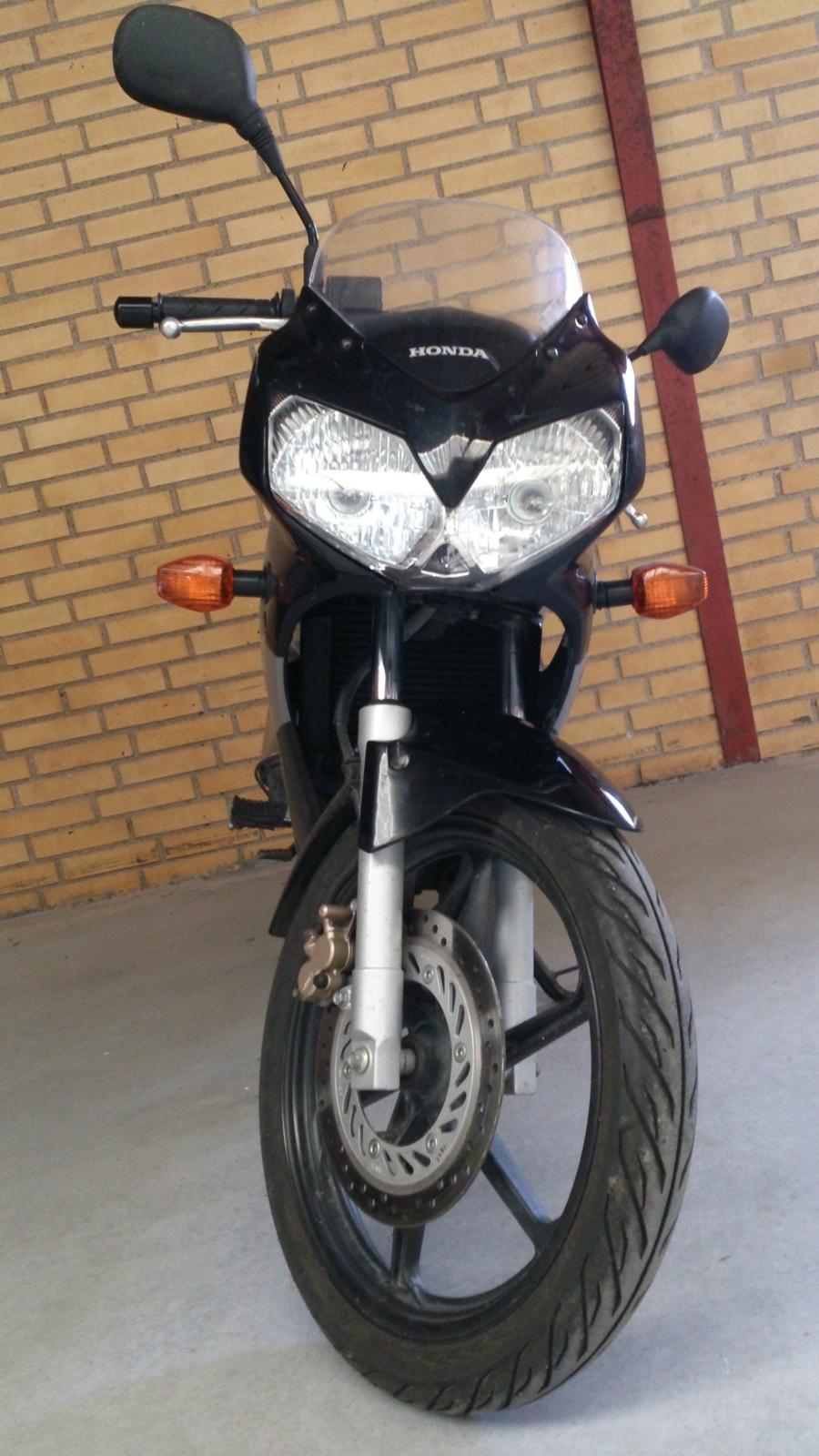 Honda cbr 125r billede 13