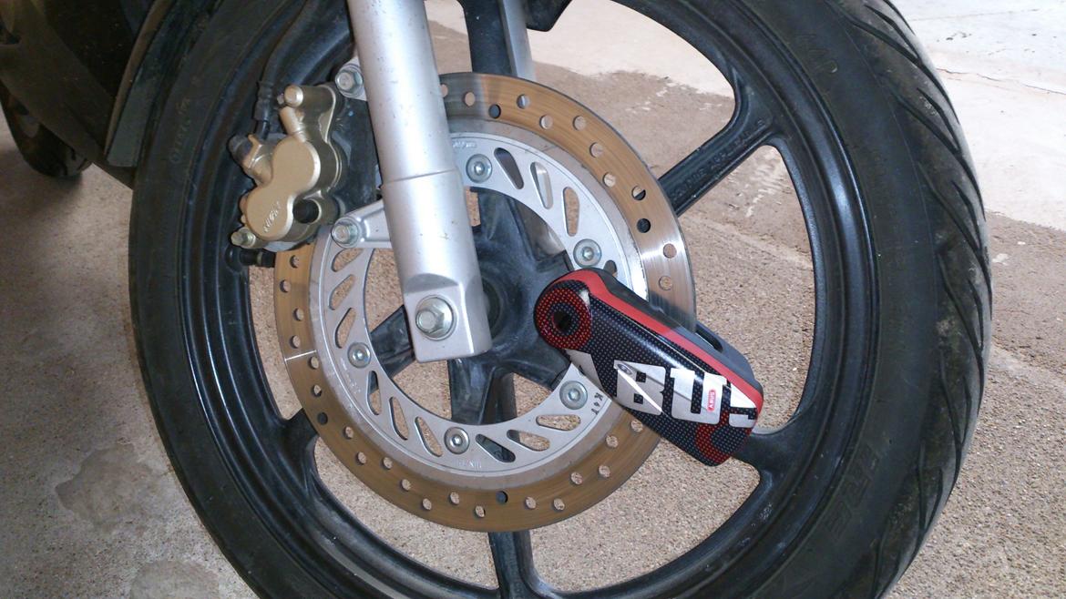 Honda cbr 125r billede 14