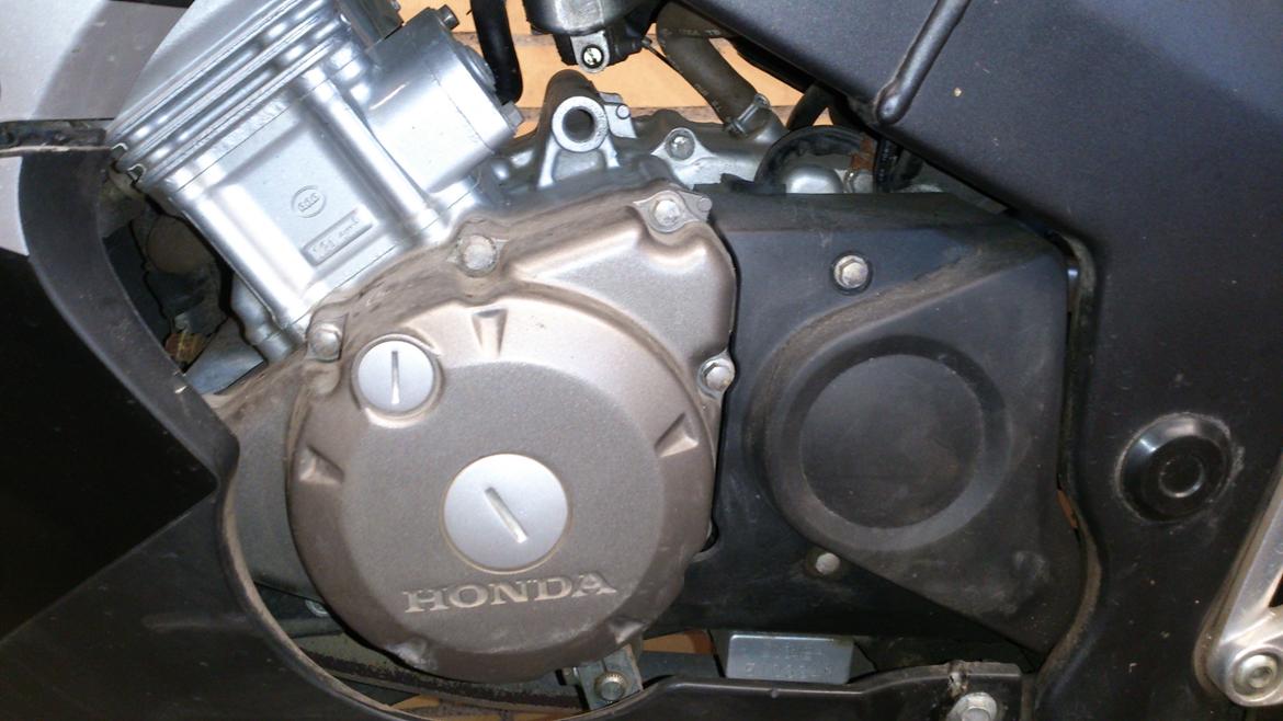 Honda cbr 125r billede 15