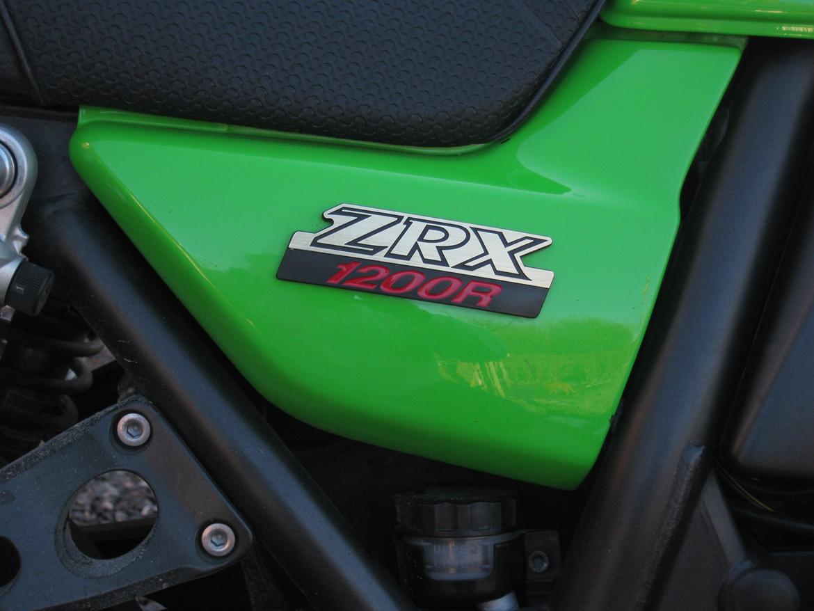Kawasaki ZRX 1200R (solgt) billede 10
