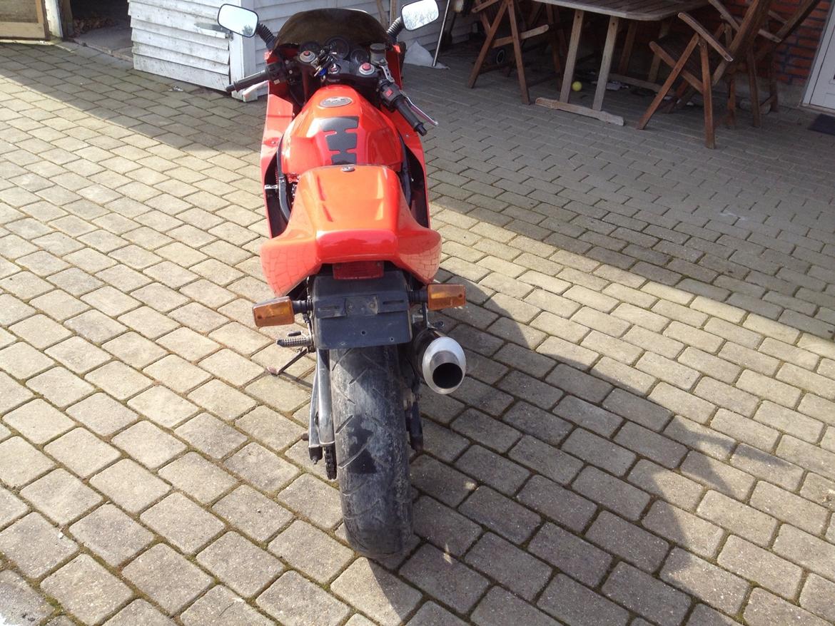 Suzuki Gsx 400 ( Gsxr 400 ) billede 6