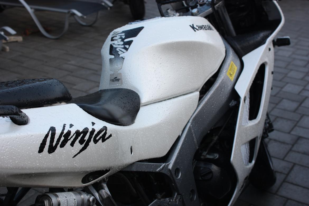 Kawasaki ZX6R billede 3