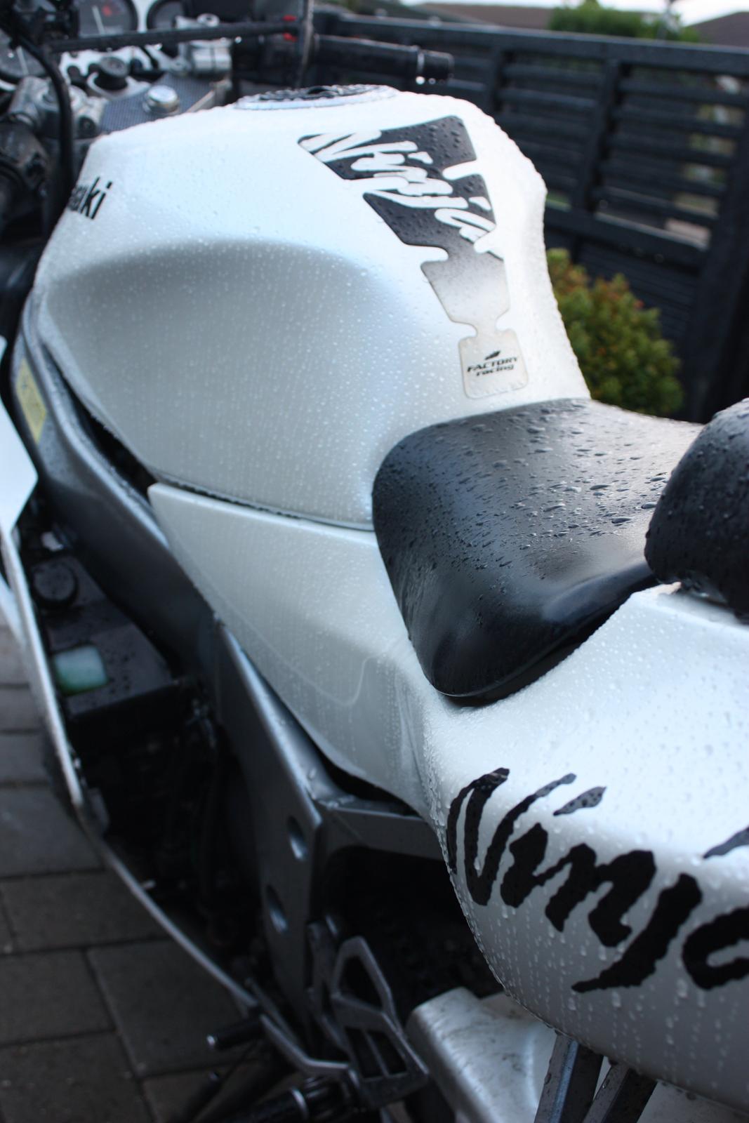 Kawasaki ZX6R billede 8