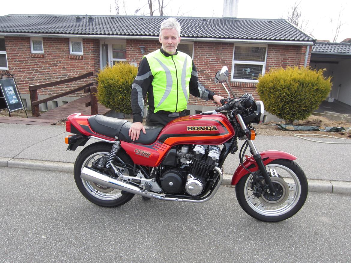 Honda CB900F Bol d'Or - Første dag på gaden efter motorrenovering, marts 2013 billede 1