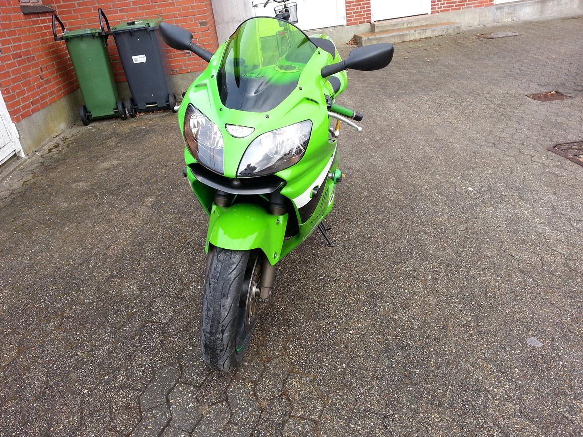 Kawasaki zx9r billede 4