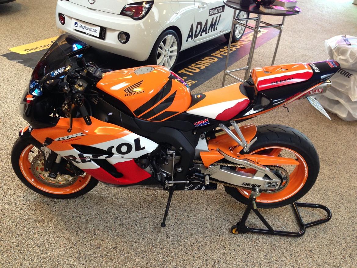 Honda CBR1000RR Fireblade Repsol billede 2