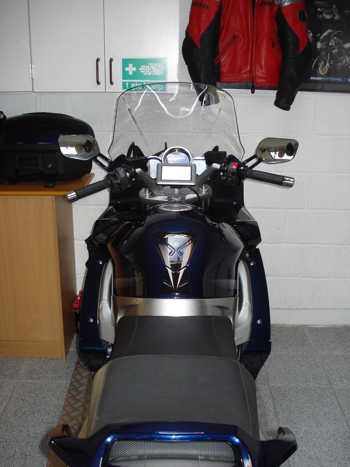 Yamaha FJR 1300 RP 13 billede 8