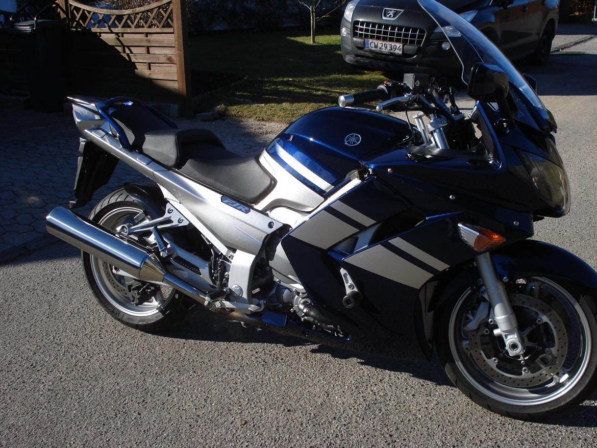 fjr 1300 fuel consumption