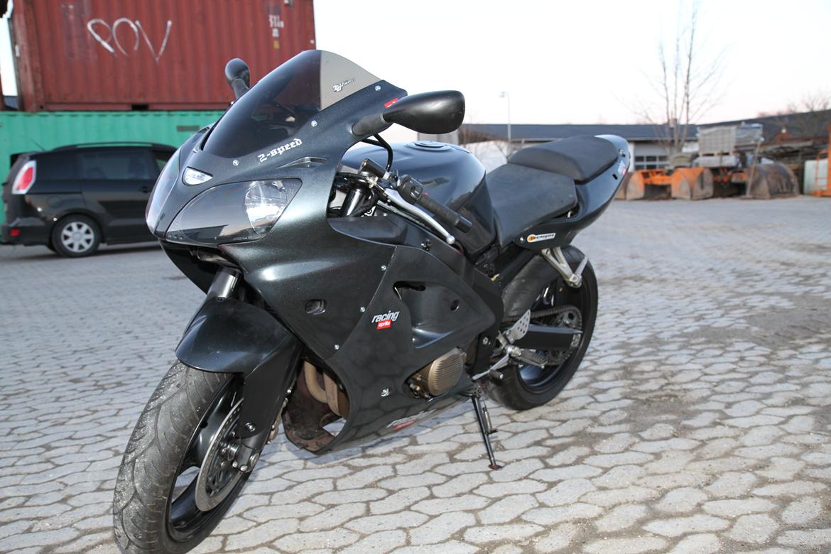 Kawasaki ZX6R billede 3