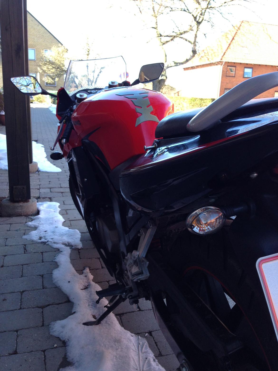 Hyosung GT250R billede 8