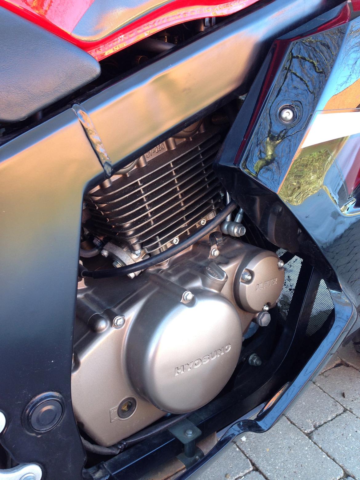 Hyosung GT250R billede 10