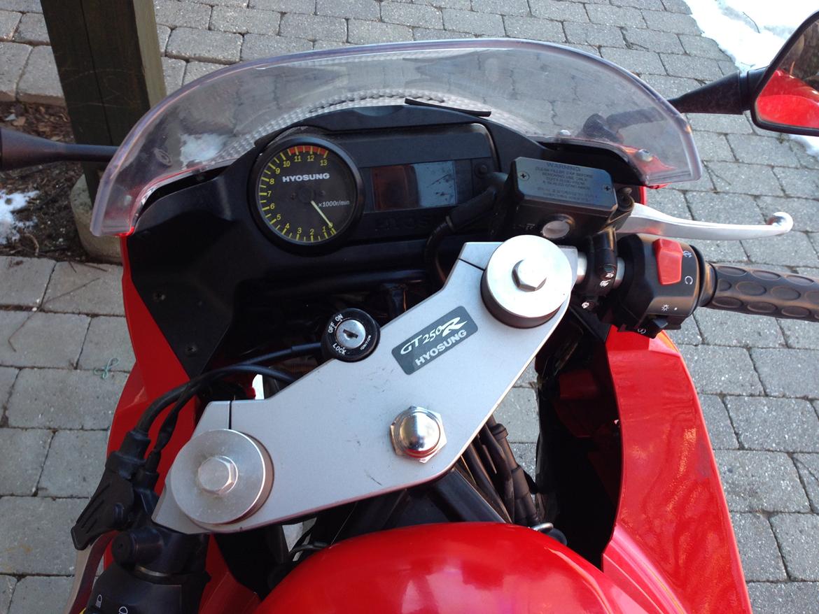 Hyosung GT250R billede 12