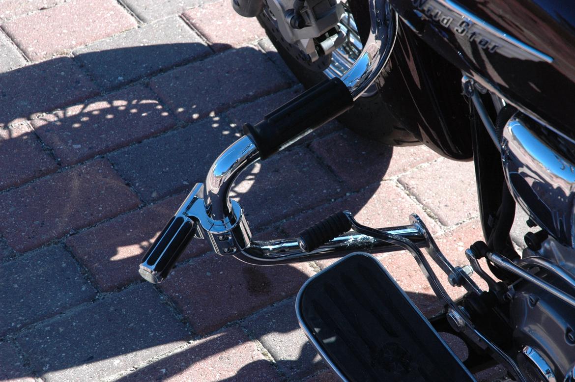 Yamaha xv 1600 Wild Star - Lindby footpegs og styrtbøjle billede 13