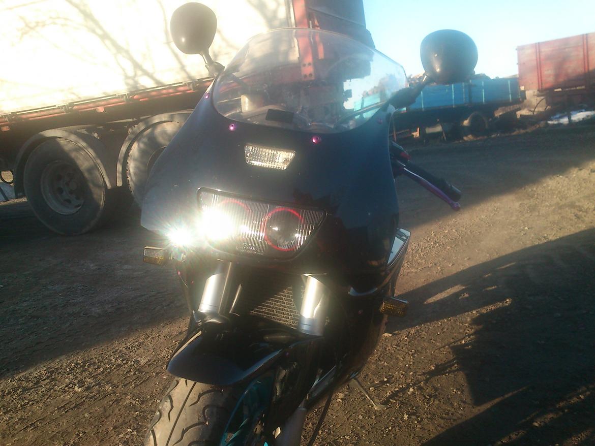 Yamaha FZR 1000 billede 3