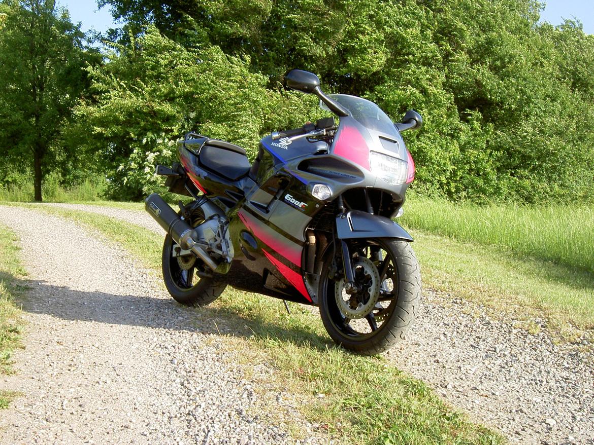 Honda CBR600F2 billede 1