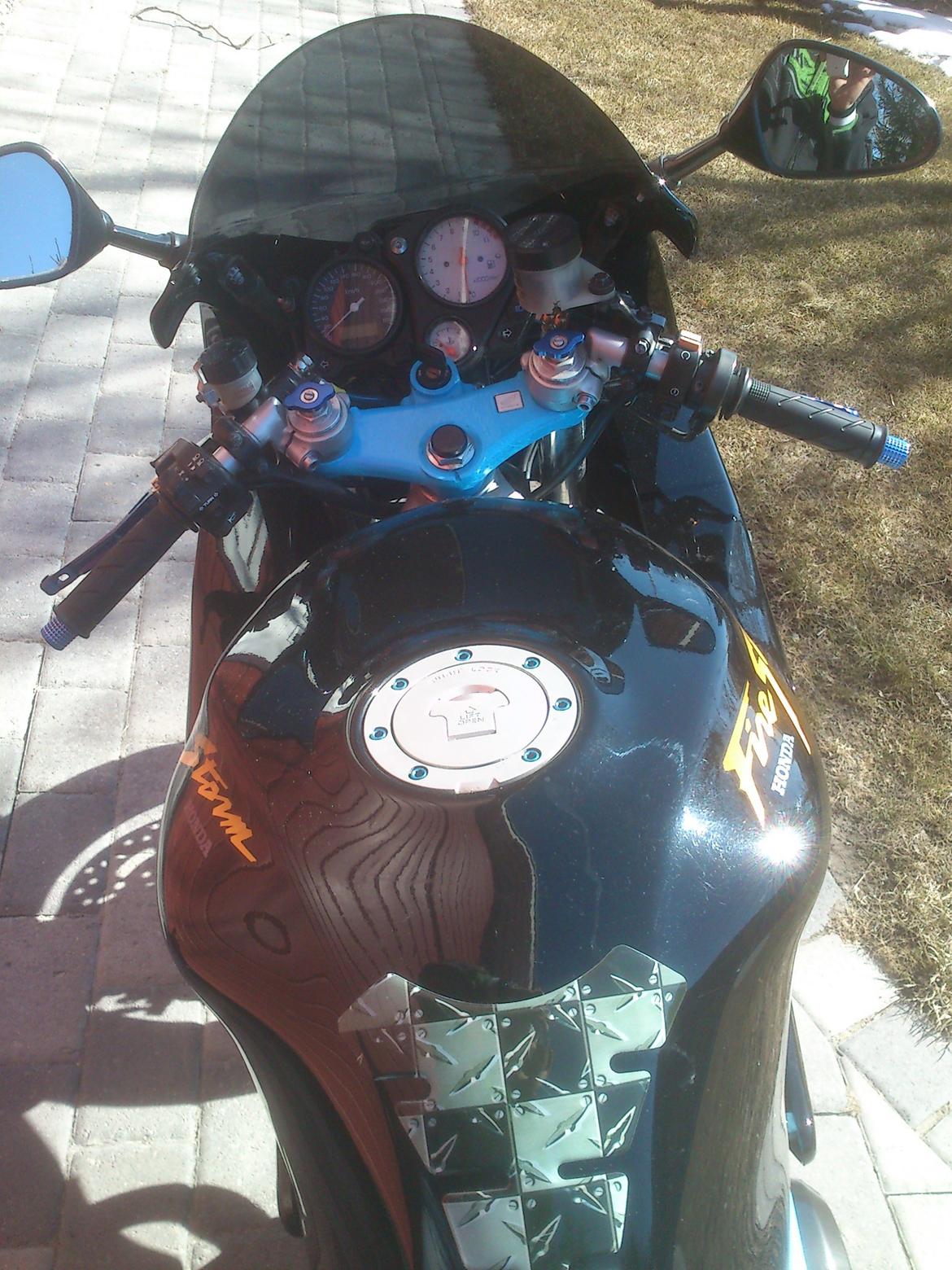 Honda vtr 1000 f billede 4