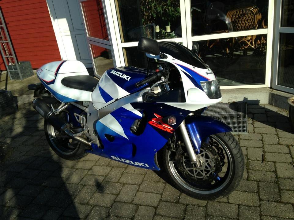 Suzuki gsxr 600 srad billede 5