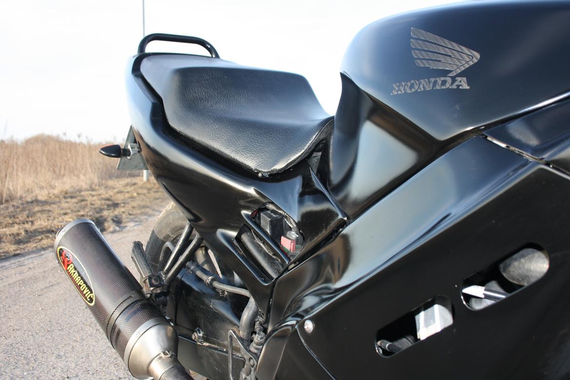 Honda CBR 600F PC 19/25 Black Pearl Edition billede 8