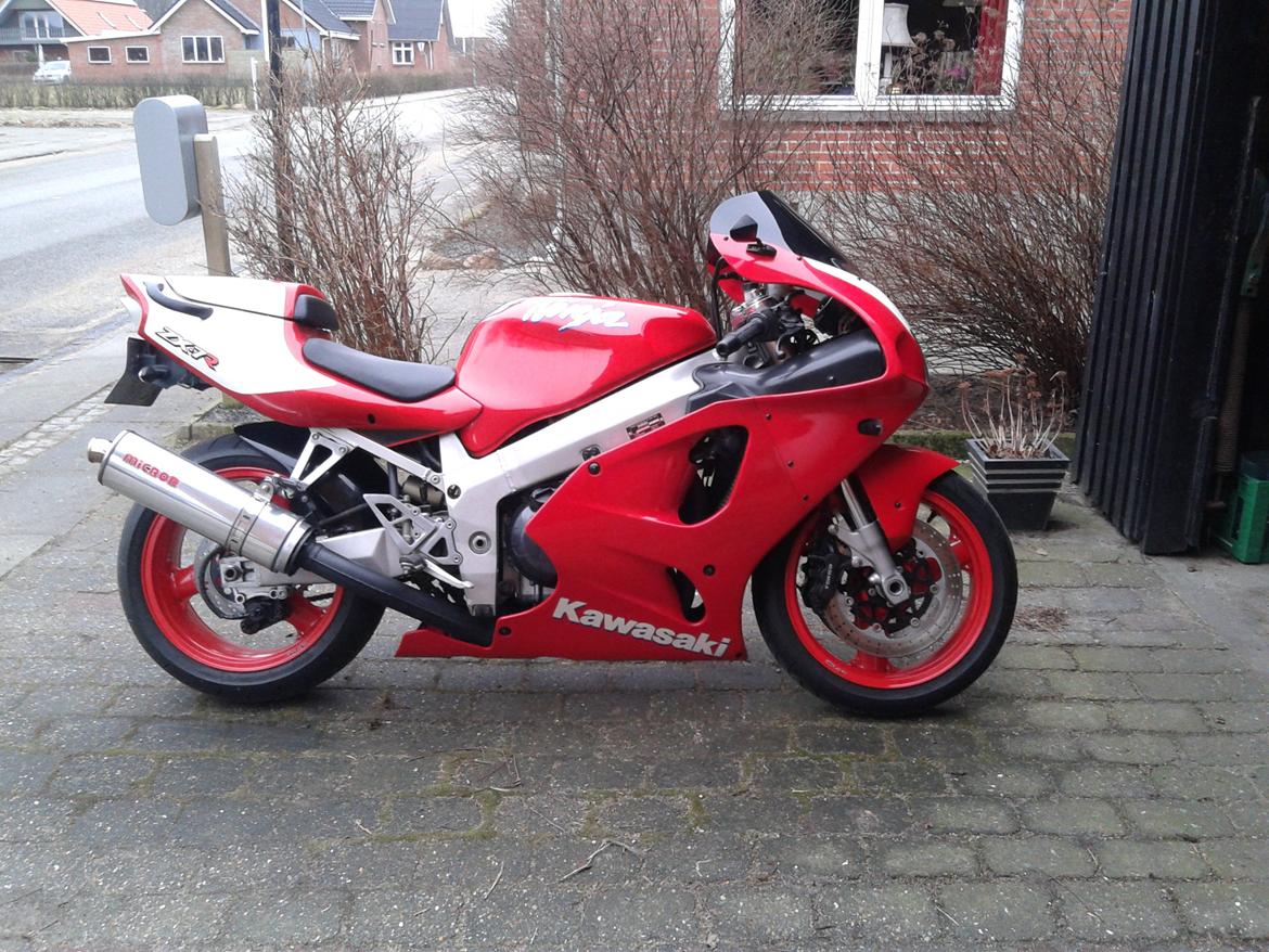 Kawasaki ZX7R billede 1